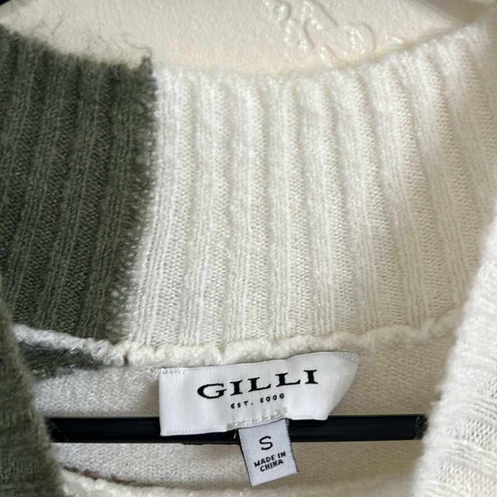 Sweater - Picture 4 of 5